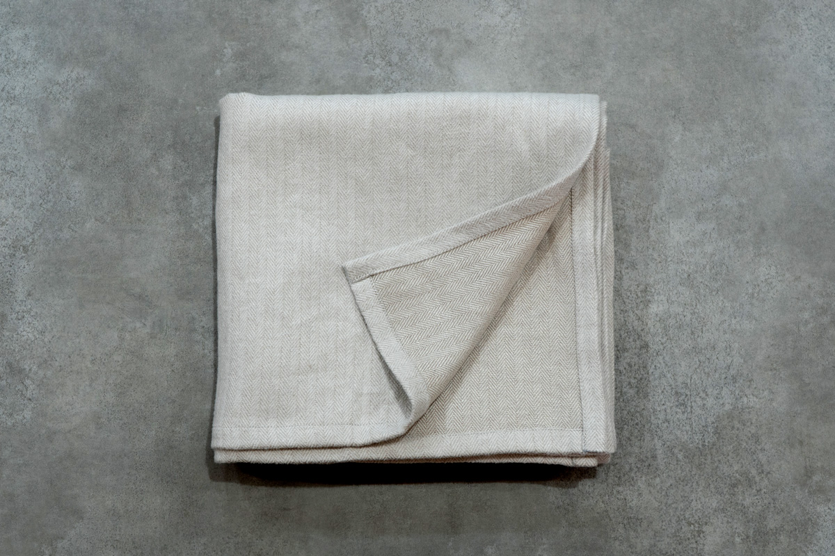 最高級の起毛リネン100%の麻マルチカバー