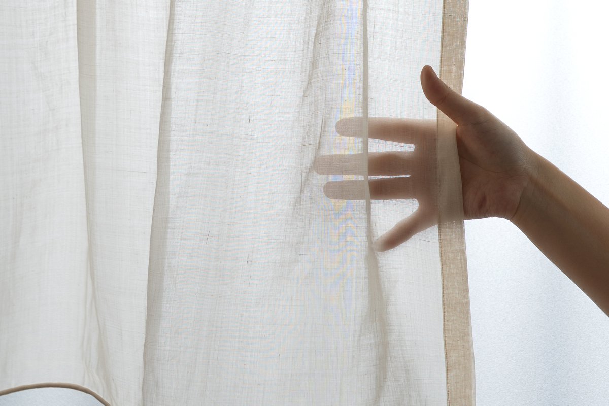 リネン100%のカフェカーテン