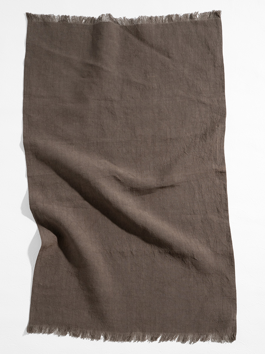 フリンジの付いたキッチンタオル