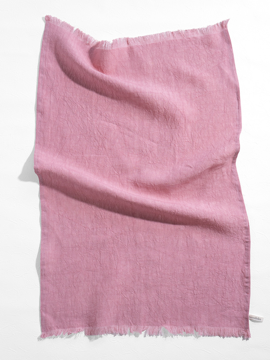 フリンジの付いたキッチンタオル