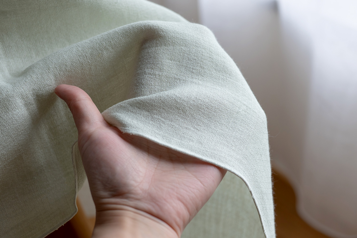 リネンのテーブルクロス